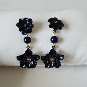 ANN TAYLOR | Camelia Drop Earrings Navy Floral Gold Plated